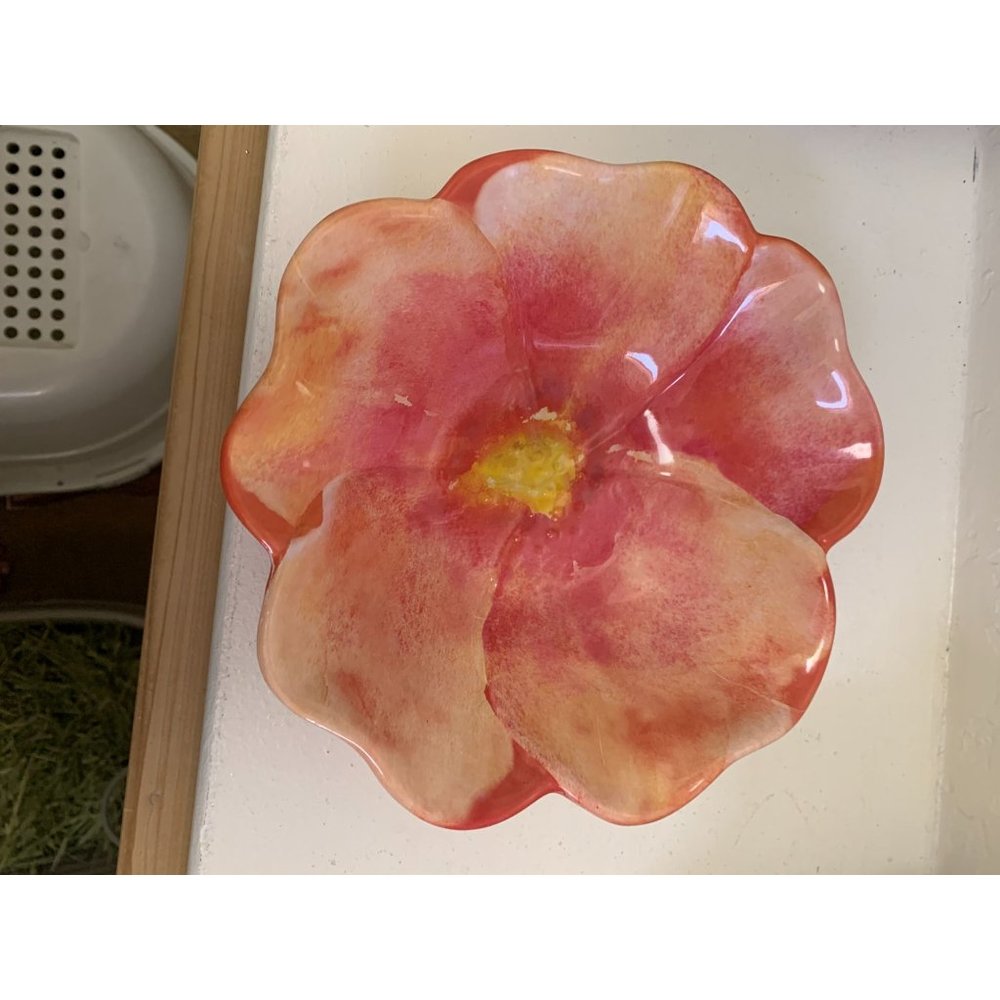 Cynthia Coulter 8' Small Flower Dish Melamine - Orange and Pink